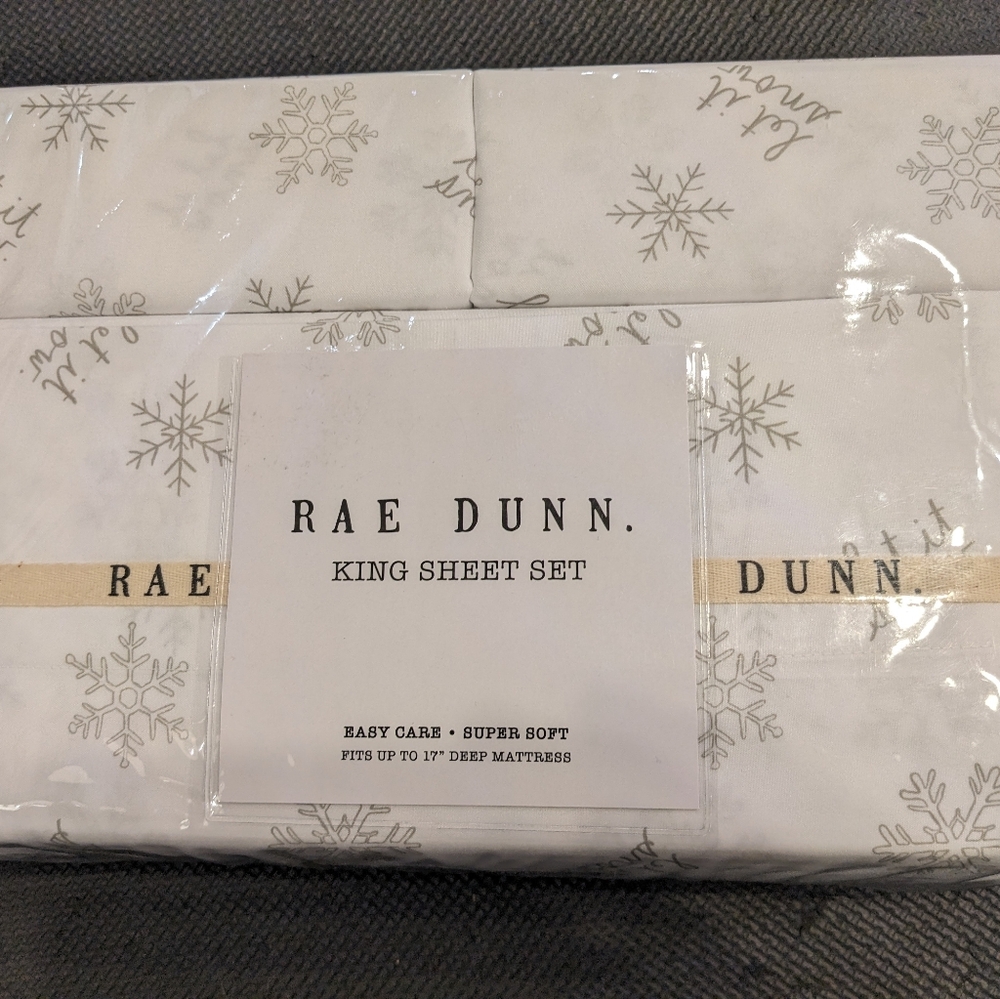 Rae Dunn Let It Snow King Sheet Set Snowflakes Winter Holiday Snow Christmas